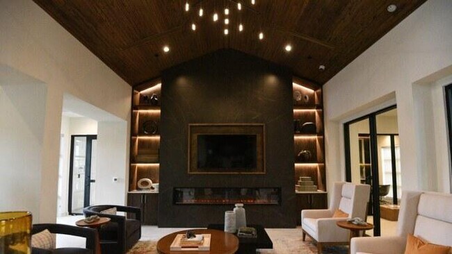 1700 Katy Fort Bend Rd in Katy, TX - Building Photo - Building Photo