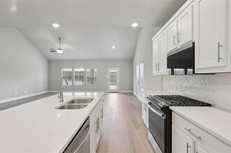 6625 Vly Lk Ln in Fort Worth, TX - Building Photo - Building Photo