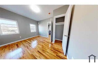 3880 Amboy Rd in Staten Island, NY - Building Photo - Building Photo