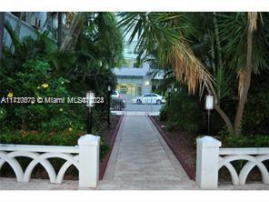 215 30th St in Miami Beach, FL - Building Photo - Building Photo