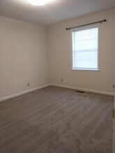 321 Bailey Rd, Unit 9 in Kingston, TN - Foto de edificio - Building Photo