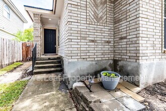 10307 Tiger Hunt in San Antonio, TX - Building Photo - Building Photo