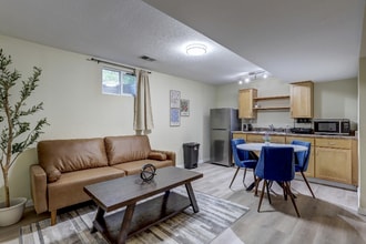 7777 Umatilla St, Unit A in Denver, CO - Foto de edificio - Building Photo