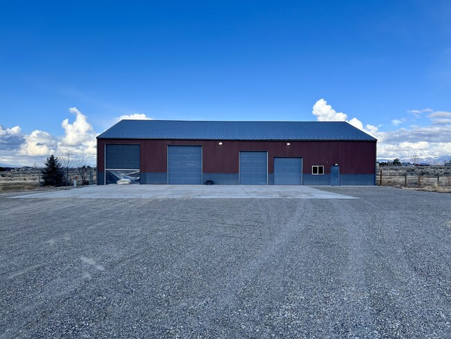 property at 844 1 Eye Dr