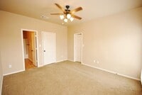 1504 Muirfield Bend Dr photo'