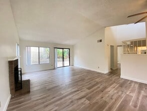 1381 Longfellow Rd in Vista, CA - Building Photo - Building Photo