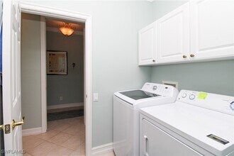 817 Carrick Bend Cir in Naples, FL - Building Photo - Building Photo