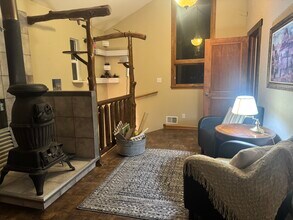 253 Anderson Rd in Florissant, CO - Building Photo - Building Photo