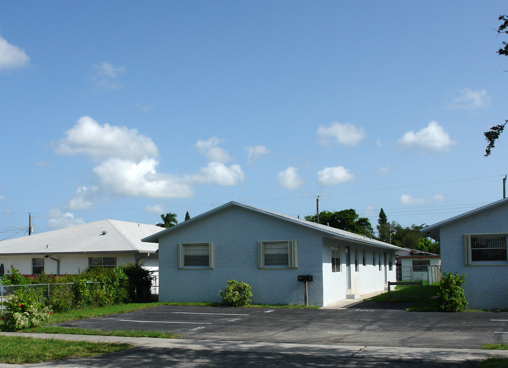 5920-5922 Garfield St in Hollywood, FL - Foto de edificio