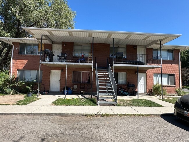 property at 268-274-274 W Foxbridge Dr