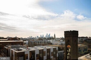 1700 N Front St, Unit 0B-405 in Philadelphia, PA - Building Photo