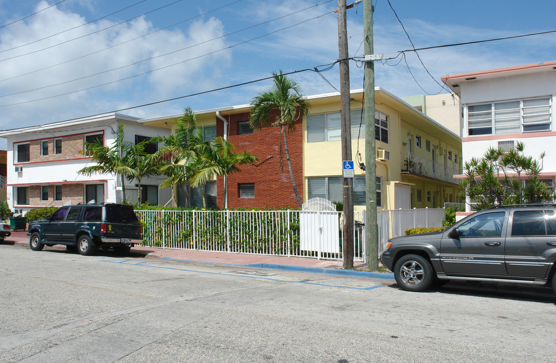 Mimo on the Beach in Miami Beach, FL - Building Photo