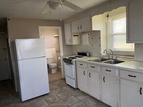 136 Custer St in Warwick, RI - Building Photo - Building Photo