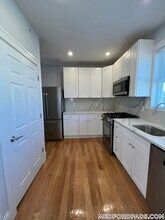 75 Winchester St in Medford, MA - Foto de edificio - Building Photo