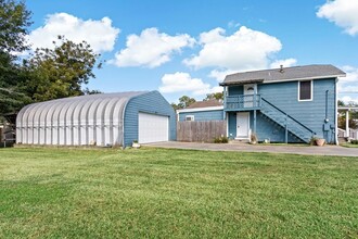 309 2nd St in Port Neches, TX - Building Photo - Building Photo