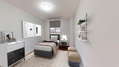 4800 Jane St in Toronto, ON - Building Photo - Building Photo