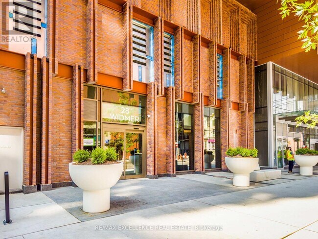 28 Widmer St in Toronto, ON - Building Photo - Building Photo