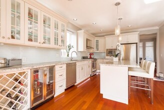 1028 Riverwood Gate in Port Coquitlam, BC - Building Photo - Building Photo