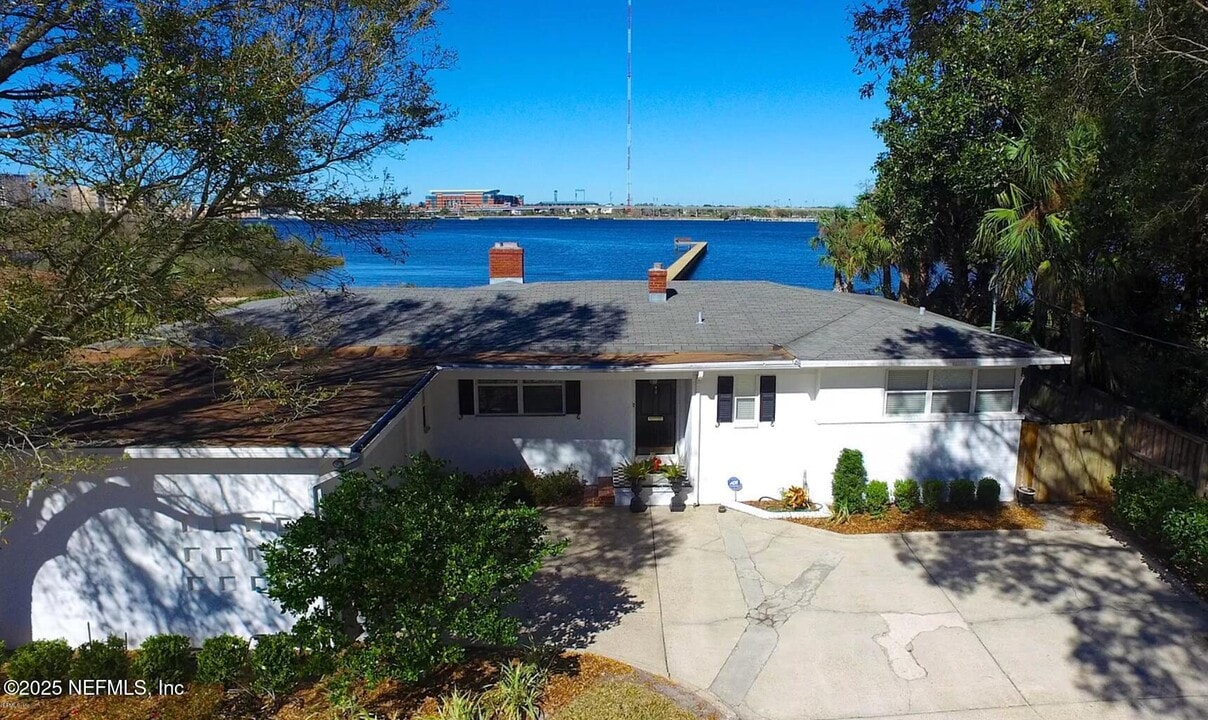 721 Old Hickory Rd in Jacksonville, FL - Building Photo