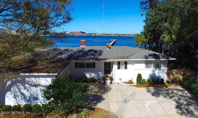 property at 721 Old Hickory Rd
