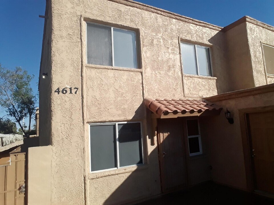 4617 E Jones Ave in Phoenix, AZ - Building Photo