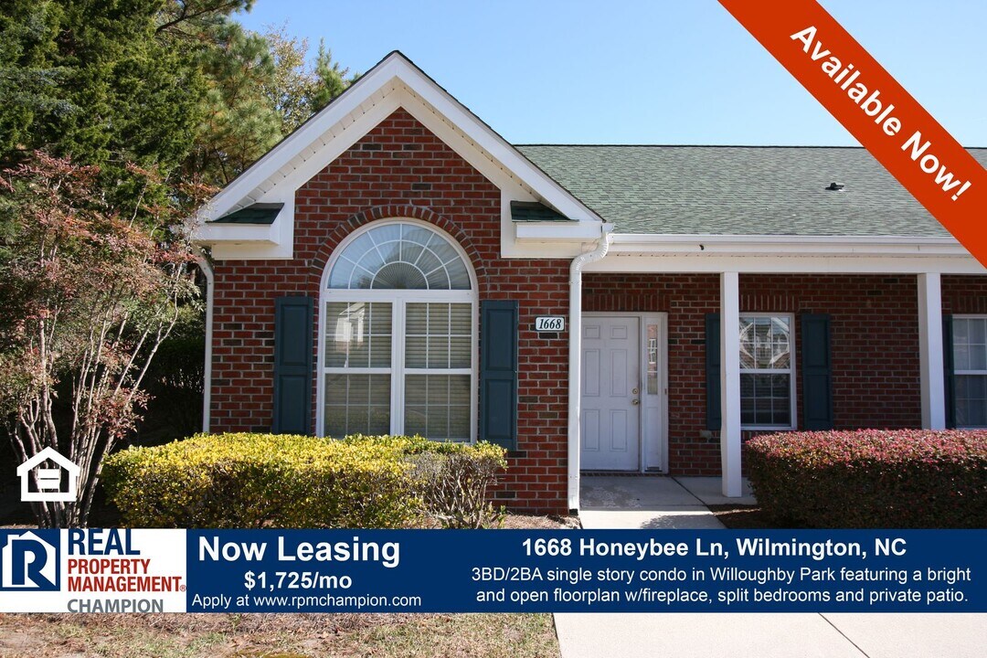 1668 Honeybee Ln in Wilmington, NC - Building Photo