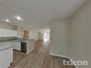 6712 Black Oil Dr in Las Vegas, NV - Building Photo - Building Photo