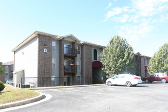 Park Place Apartments in Branson, MO - Foto de edificio - Building Photo