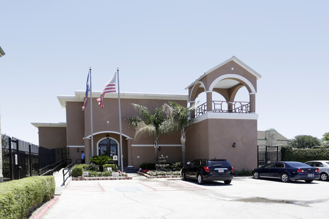 The Terrace at Sam Houston in Houston, TX - Building Photo - Building Photo