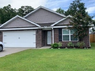 519 E Marigold Dr in Long Beach, MS - Foto de edificio