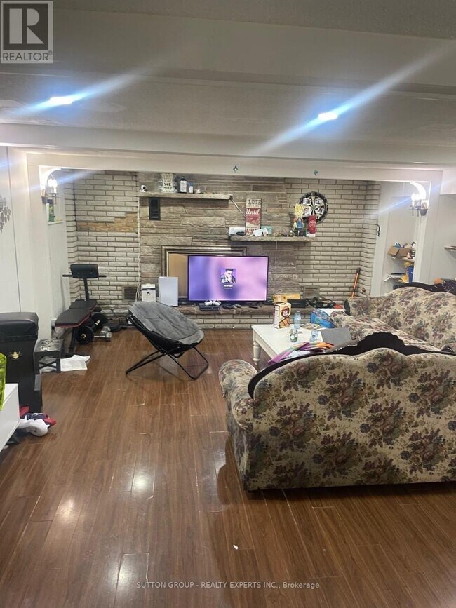 92 Silverstone Dr in Toronto, ON - Building Photo - Building Photo