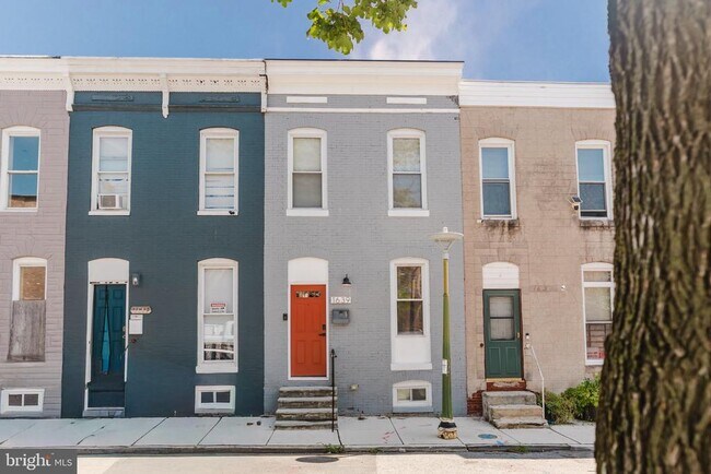 property at 1639 N Spring St