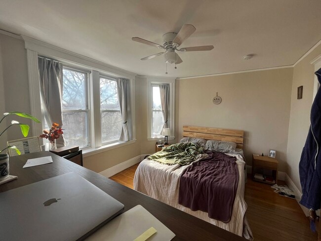 11 Symphony Rd, Unit 4