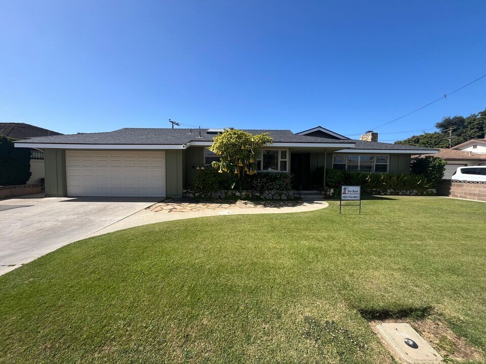 502 E Rose Ave in Santa Maria, CA - Building Photo
