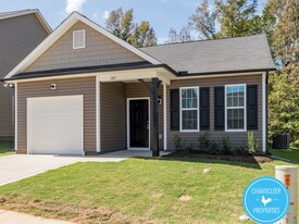 105 McDowell Pkwy in Clayton, NC - Building Photo