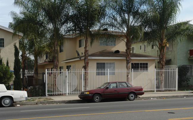 7818 Avalon Blvd in Los Angeles, CA - Building Photo - Building Photo