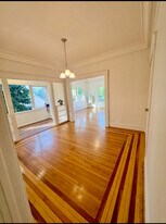 6200 De Longpre Ave, Unit B in Los Angeles, CA - Building Photo