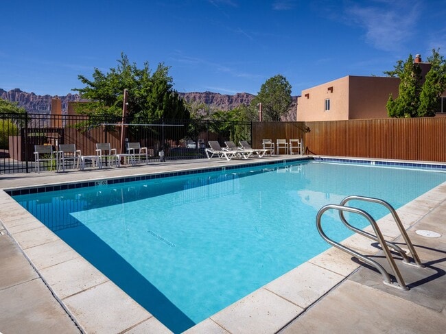 3253 Fairway Loop in Moab, UT - Building Photo - Building Photo