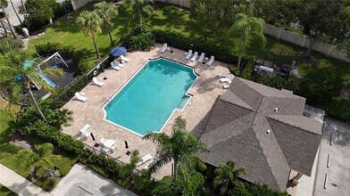 8331 72nd St E in Bradenton, FL - Building Photo - Building Photo
