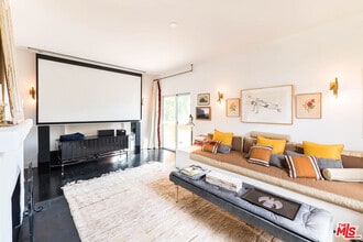 4774 College View Ave in Los Angeles, CA - Building Photo - Building Photo