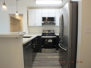 12544 15th Ave NE in Seattle, WA - Foto de edificio - Building Photo