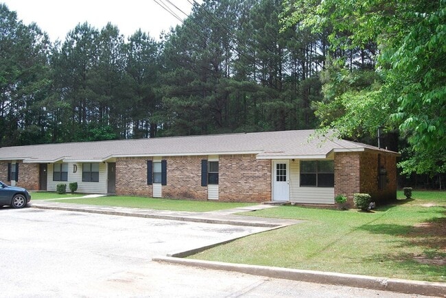 1433 Co Rd 187 in Lanett, AL - Building Photo - Building Photo