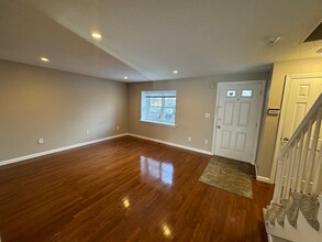 320 Newbury St, Unit 8340-103 in Danvers, MA - Building Photo - Building Photo