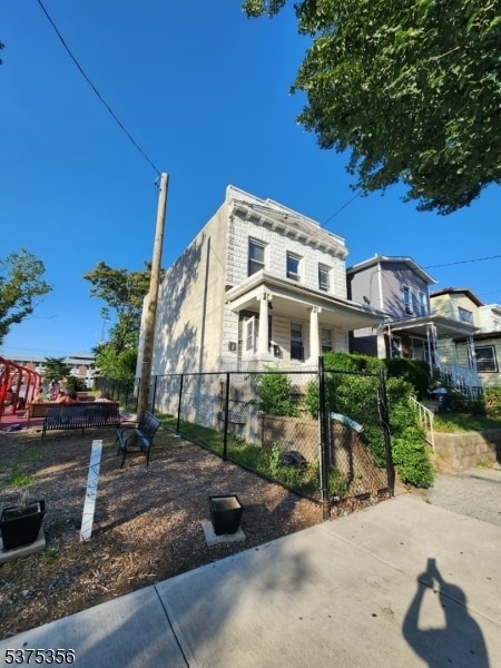 property at 96 King St