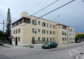 Villa Beatriz in Miami, FL - Building Photo