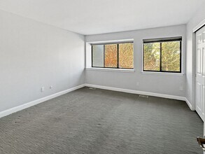 42 Landmark Dr in Malvern, PA - Foto de edificio - Building Photo