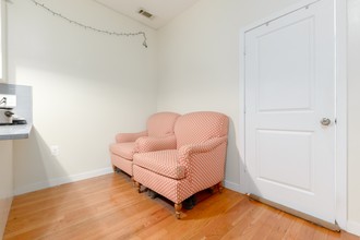 958 Madison St in Brooklyn, NY - Building Photo - Interior Photo