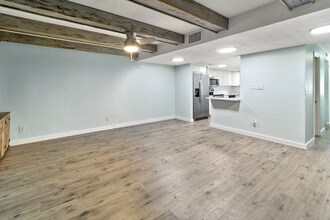 625 N Halifax Ave in Daytona Beach, FL - Building Photo - Building Photo