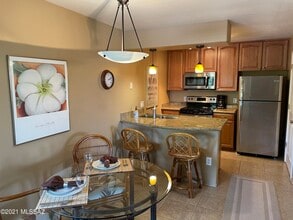 5751 N Kolb Rd in Tucson, AZ - Building Photo - Building Photo