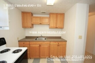 1789 S 2nd Ave in Pocatello, ID - Building Photo - Building Photo